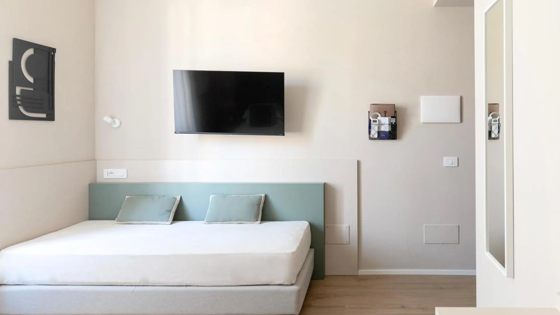 Aiello Hotels - Isola Design District Milan
