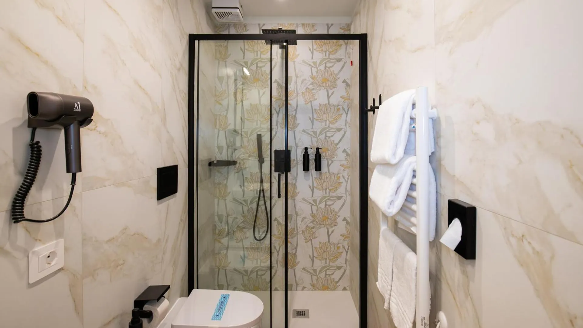 Aiello Hotels - Isola Design District Milan